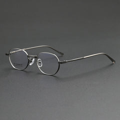 Olmo Retro Titanium Eyeglasses Frame